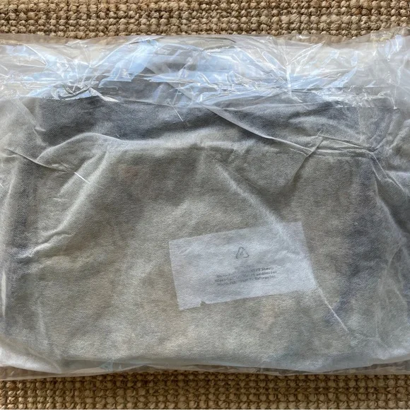 NEW Free People FP Movement Rover Recycled Nylon Weekender Bag In Olive - Picture 9 of 14